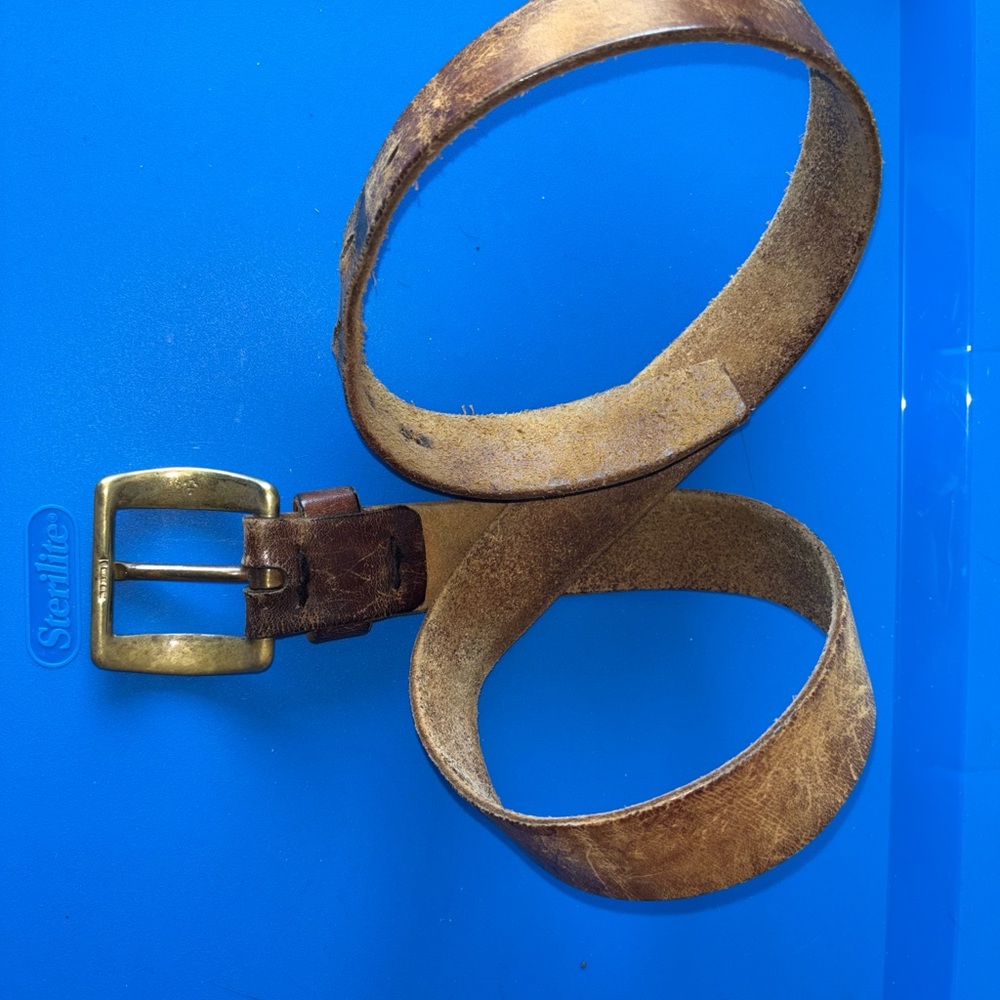 Vintage brown patina leather belt with solid brass buckle - Picture 2 of 4